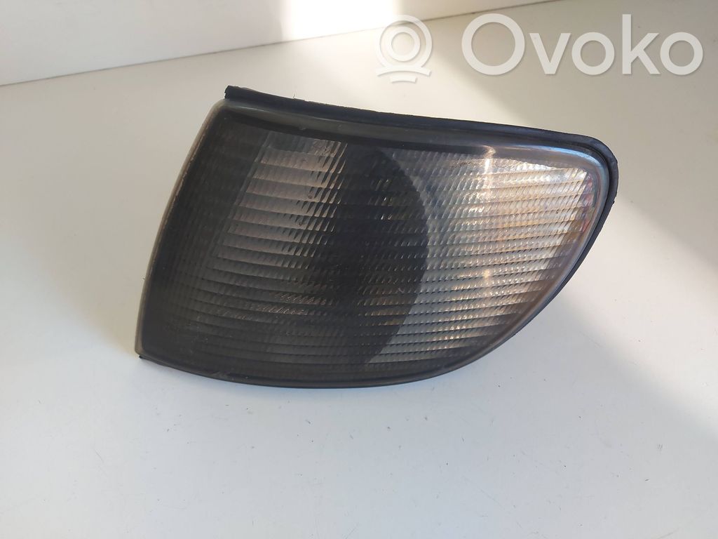 Front indicator light   084411512