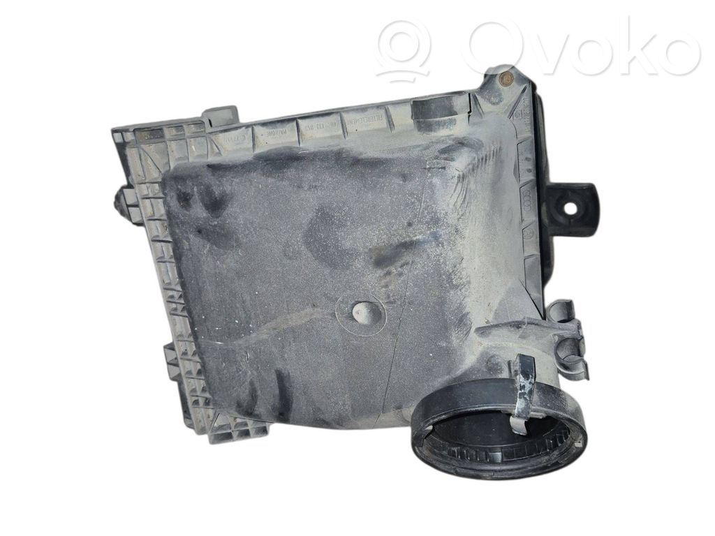 Audi A4 S4 B6 8E 8H Obudowa filtra powietrza 