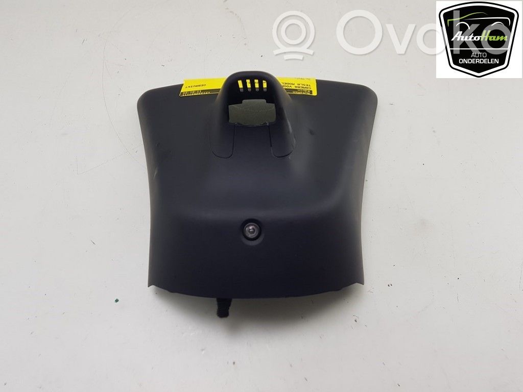 Tesla Model S Windshield/windscreen camera 