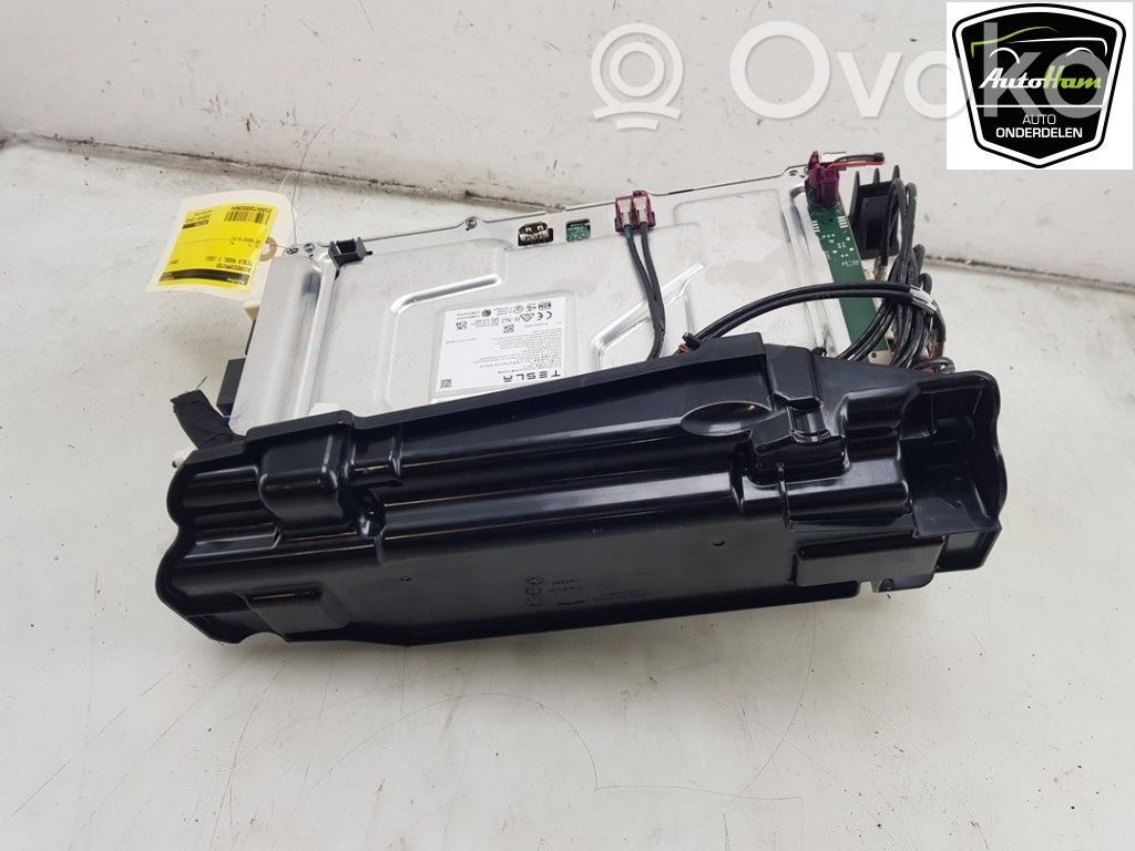Tesla Model 3 Other control units/modules 