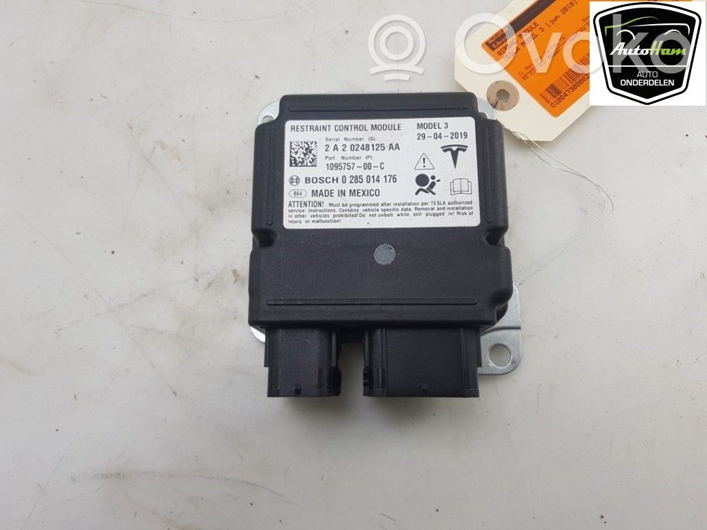 Tesla Model 3 Airbag control unit/module 