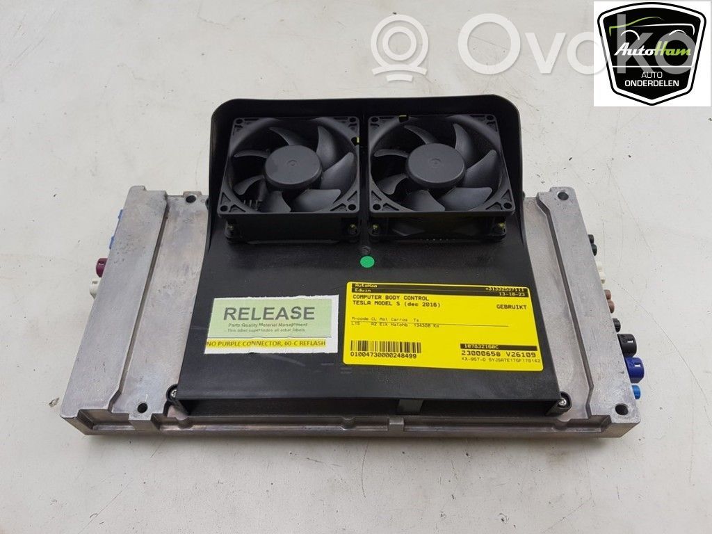 Tesla Model S Autres unités de commande / modules 