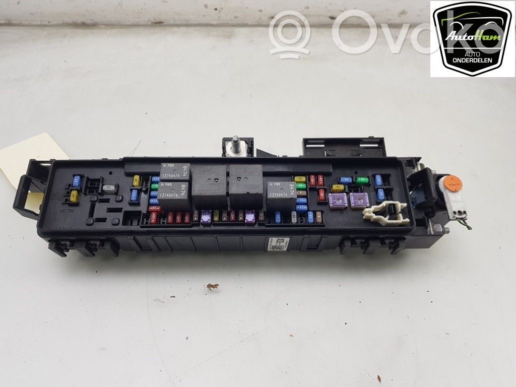 Tesla Model X Drošinātāju kaste (komplekts) 