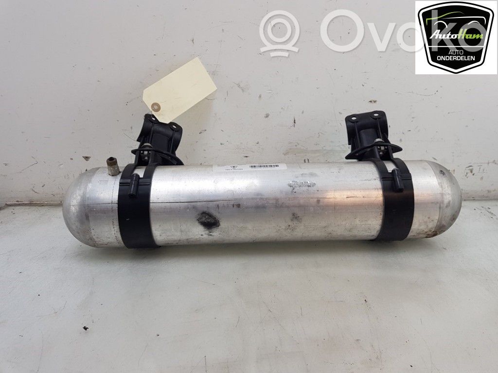Tesla Model S Druckluftbehälter Druckluftspeicher 