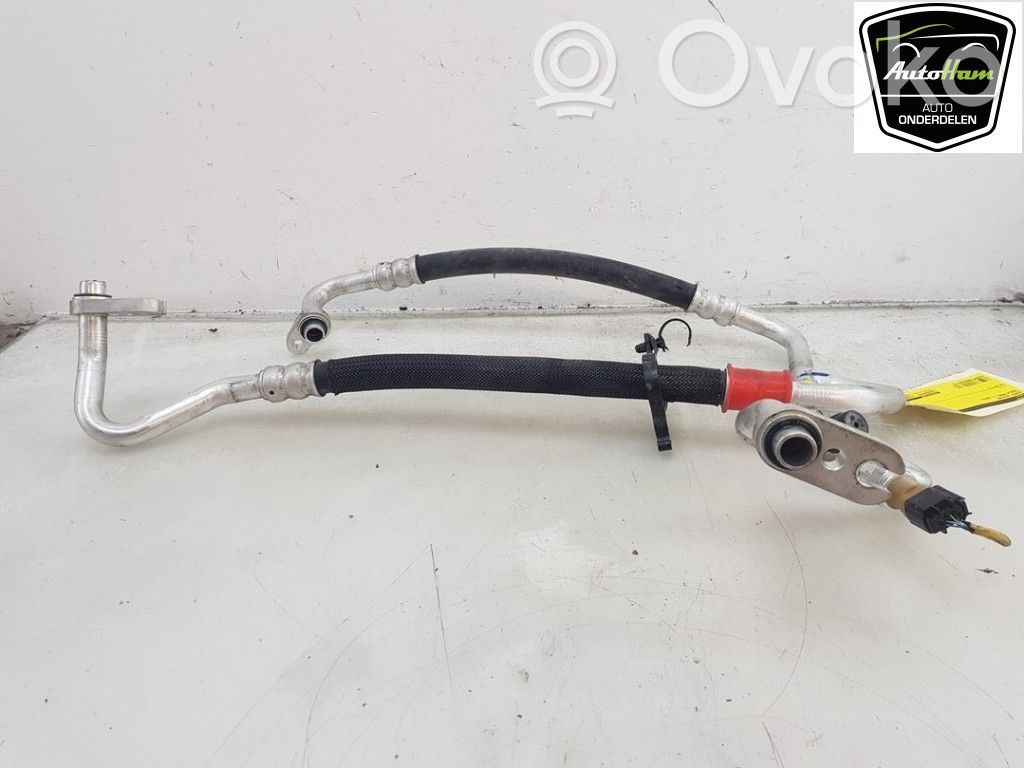 Tesla Model 3 Ilmastointilaitteen putki (A/C) 