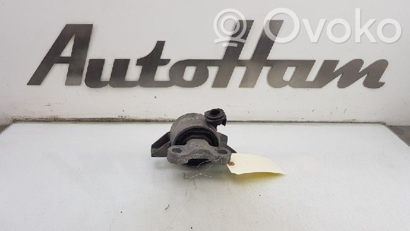 Engine mount bracket   13130748,13130748