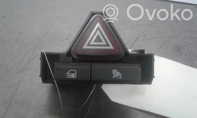 Hazard light switch   13189529,13189800,13189529,13189800,30367833,AU13189529