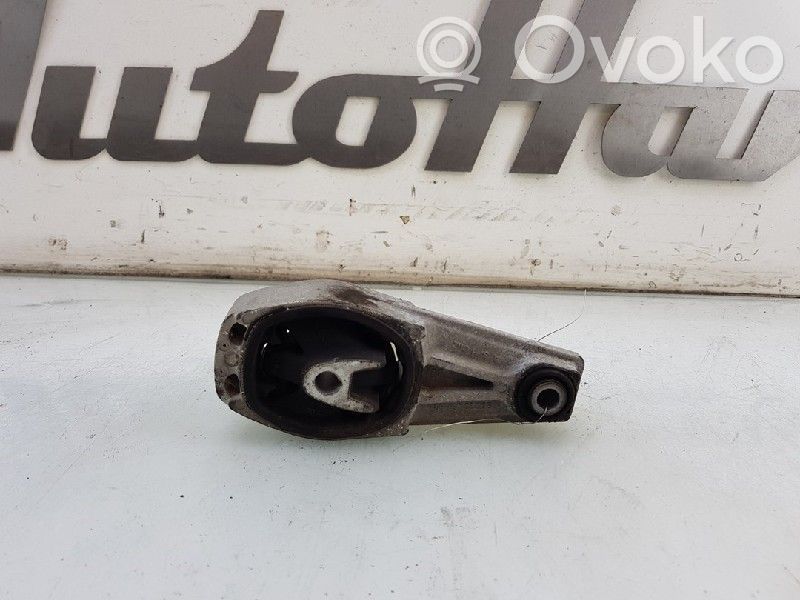 Peugeot 2008 I Gearbox mounting bracket 