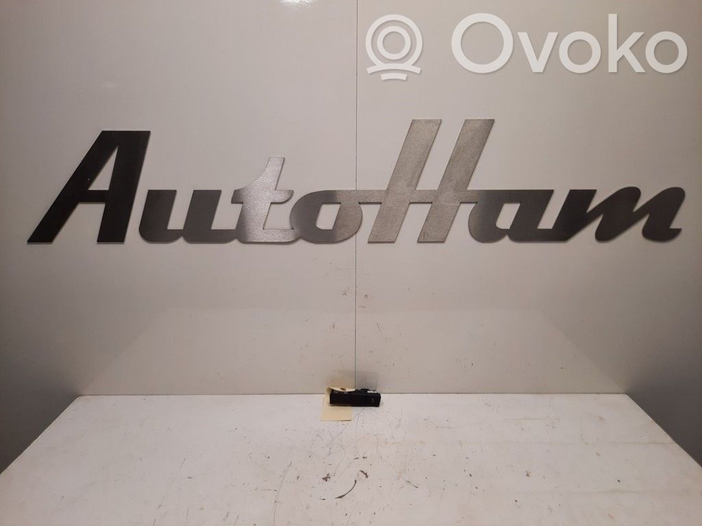 Skoda Scala Interruptor de encendido/apagado del motor 
