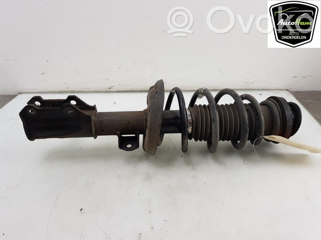 Opel Zafira C Etuiskunvaimennin 