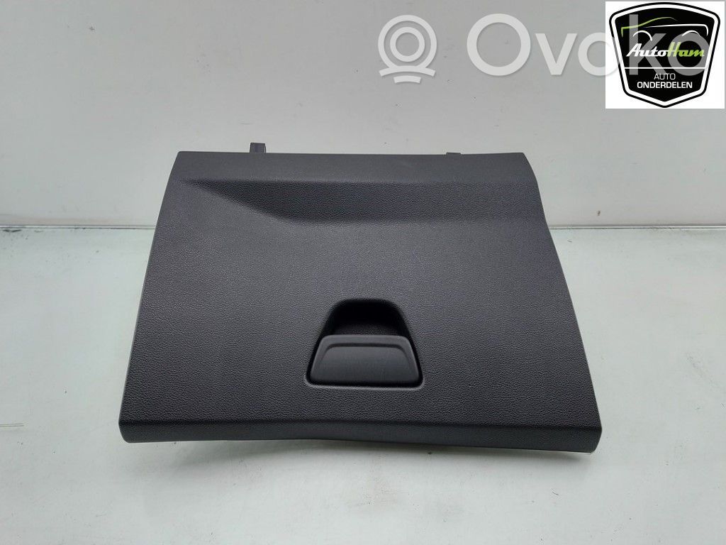Ford B-MAX Glove box 