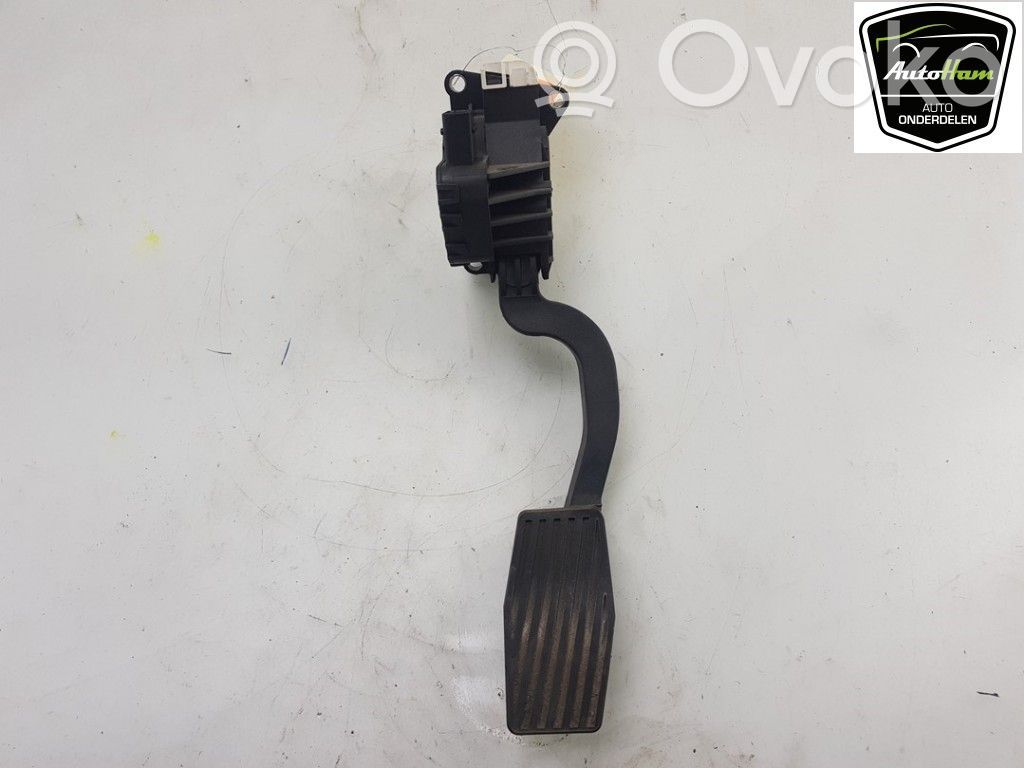 Opel Corsa D Accelerator throttle pedal 