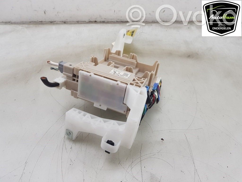 Fuse box set   827300H030A,827300H030,827300H030,827300H030A