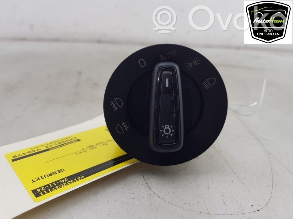 Skoda Scala Light switch 