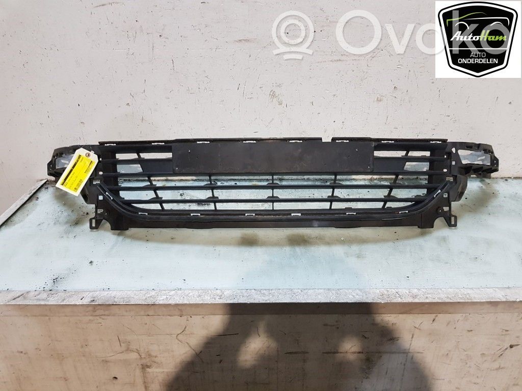 Renault Clio IV Atrapa chłodnicy / Grill 