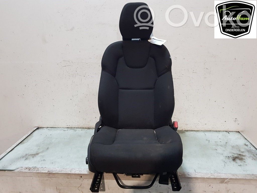 Volvo V60 Etumatkustajan istuin 