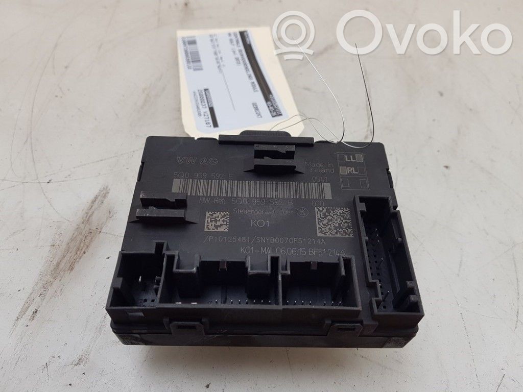 Volkswagen Golf VII Centralina/modulo chiusura centralizzata portiere 
