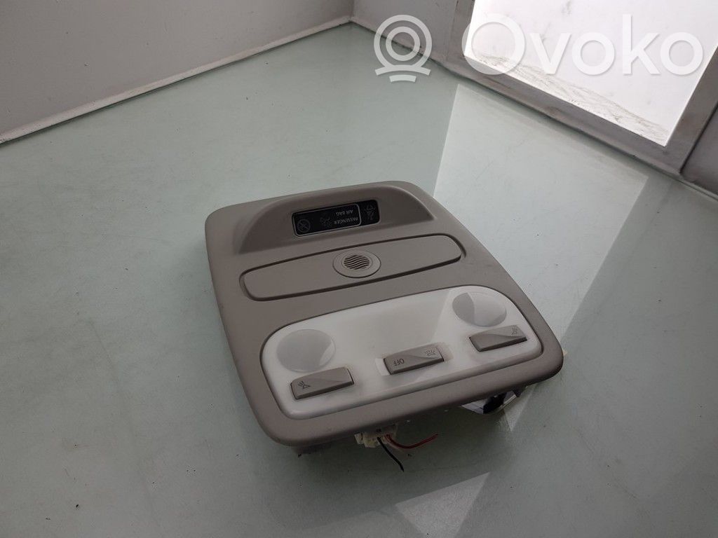 Renault Clio IV Etuistuimen valo 