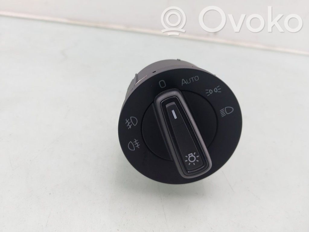 Skoda Scala Light switch 