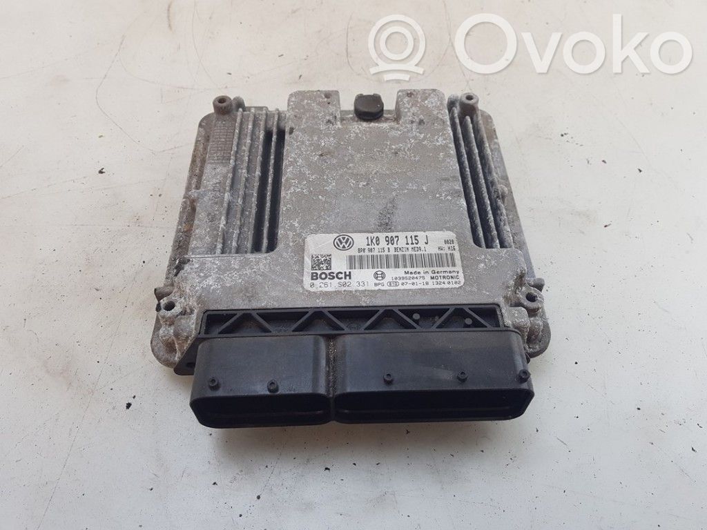 Volkswagen Golf V Engine control unit/module 