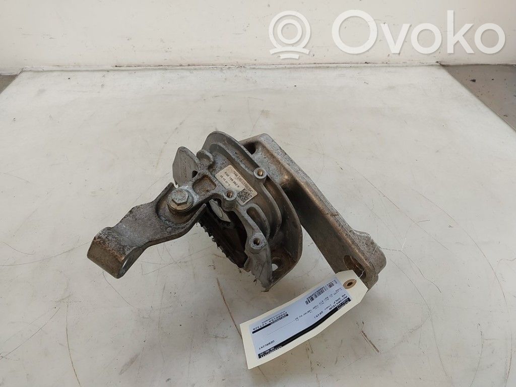 Volkswagen Golf VII Supporto di montaggio del motore 