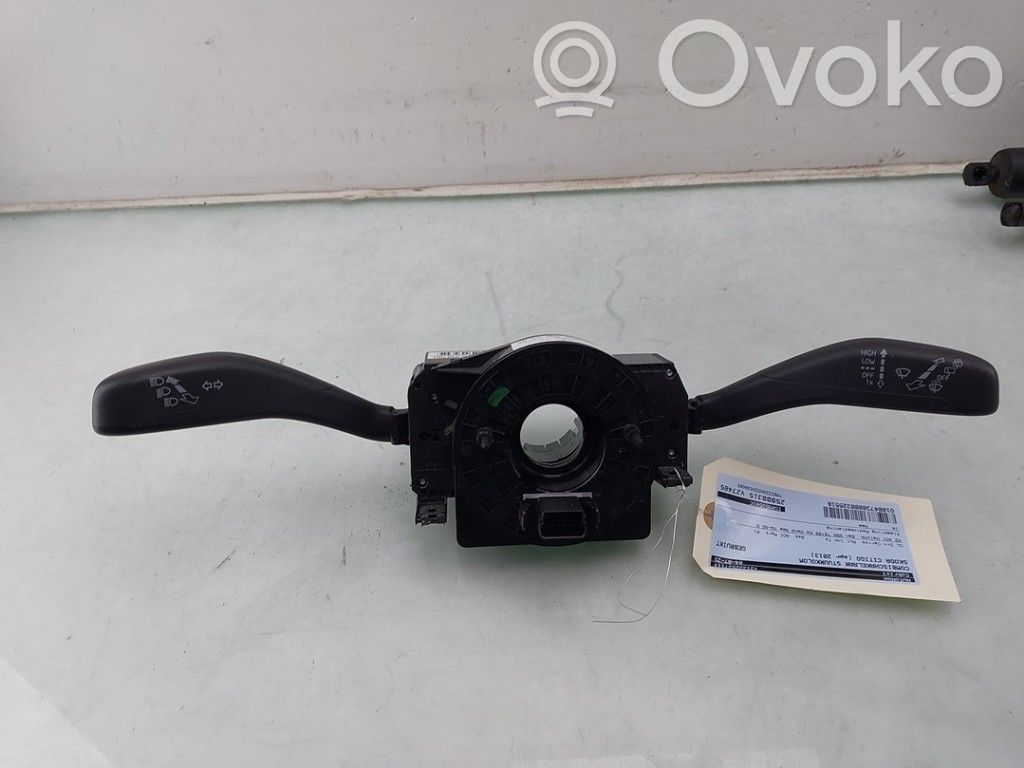 Skoda Citigo Interruptores/botones de la columna de dirección 