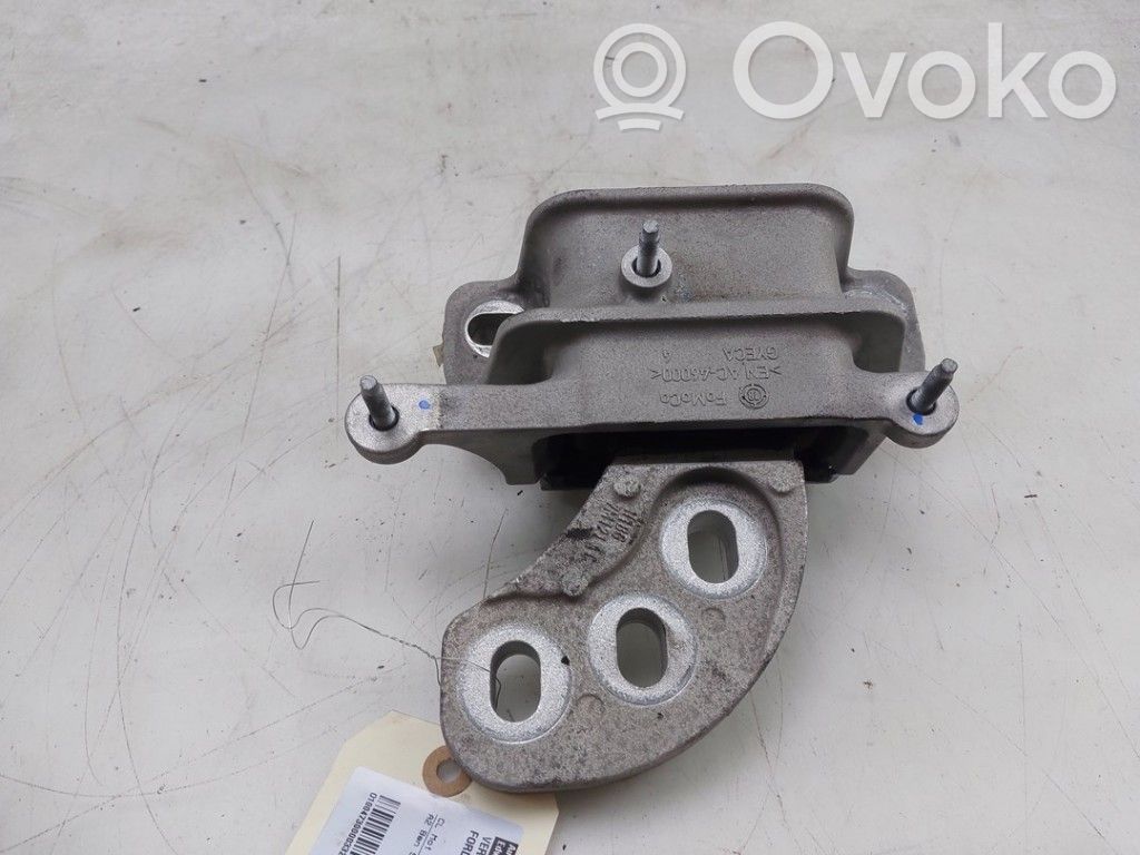 Ford Fiesta Gearbox mounting bracket 