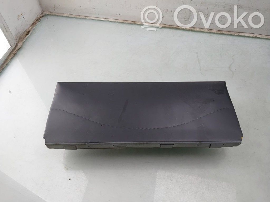 Volkswagen Golf VII Airbag pentru genunchi 