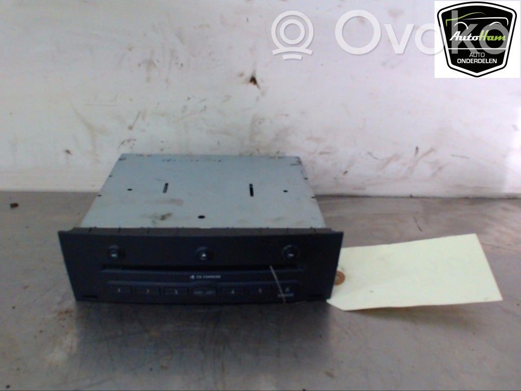 Renault Megane II Schimbător CD/DVD 