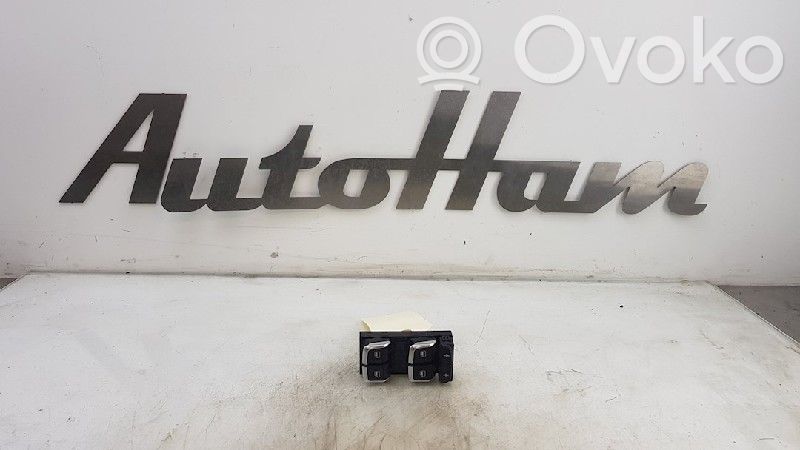 Audi Q3 8U Electric window control switch 