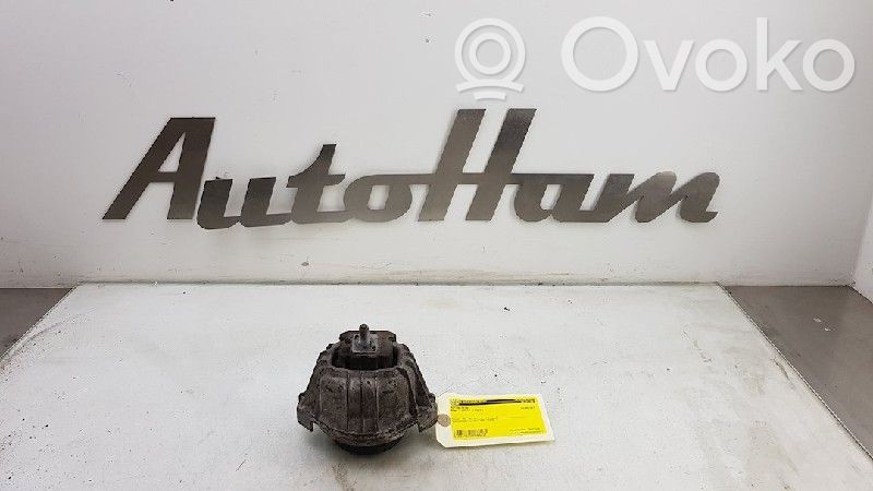 BMW 3 E90 E91 Engine mount bracket 