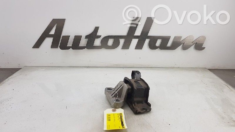 Opel Corsa D Gearbox mounting bracket 