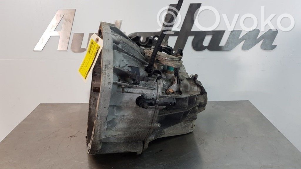 Renault Laguna III Manualna 6-biegowa skrzynia biegów 