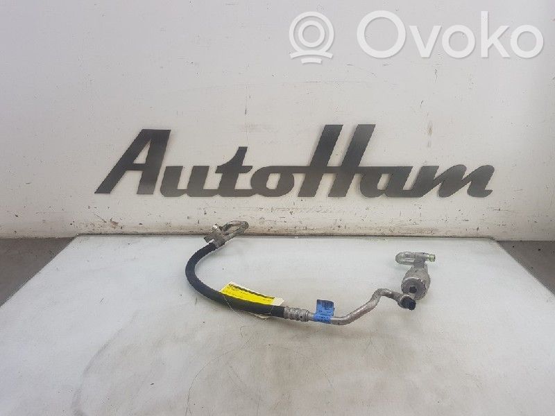 Ford Transit Courier Tuyau de climatisation 