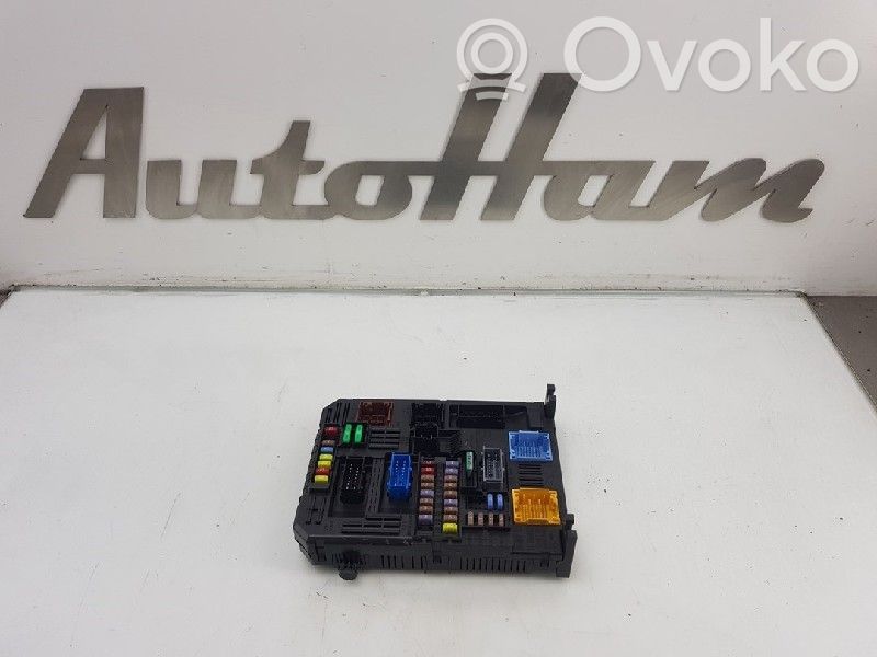 Opel Corsa F Fuse box set 