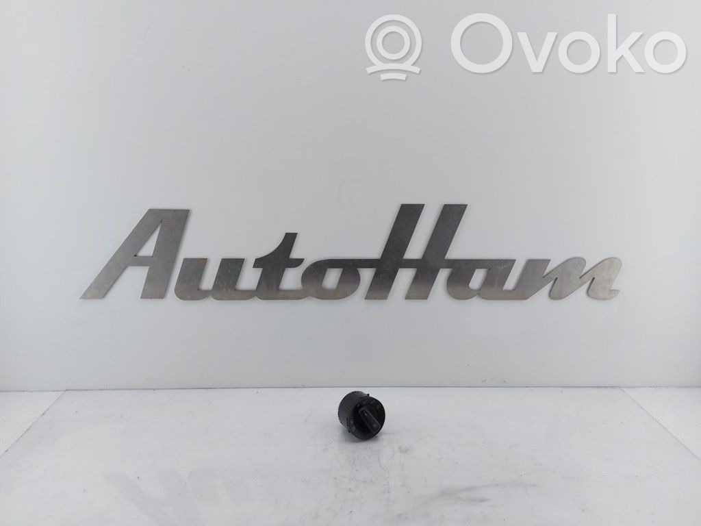 Volkswagen Polo VI Interruptor de luz 