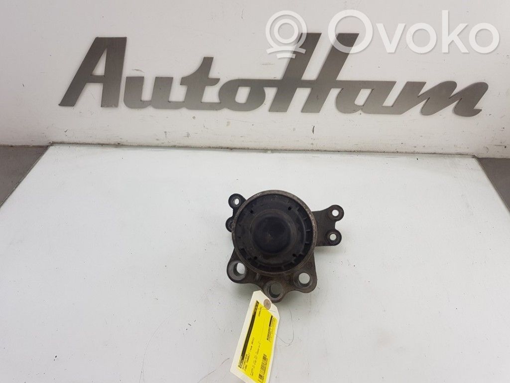 Ford Transit Custom Engine mount bracket 