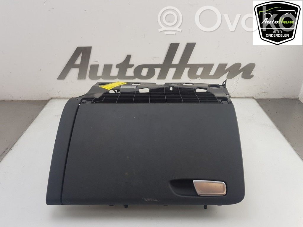 Audi A4 S4 B8 8K Guantera 
