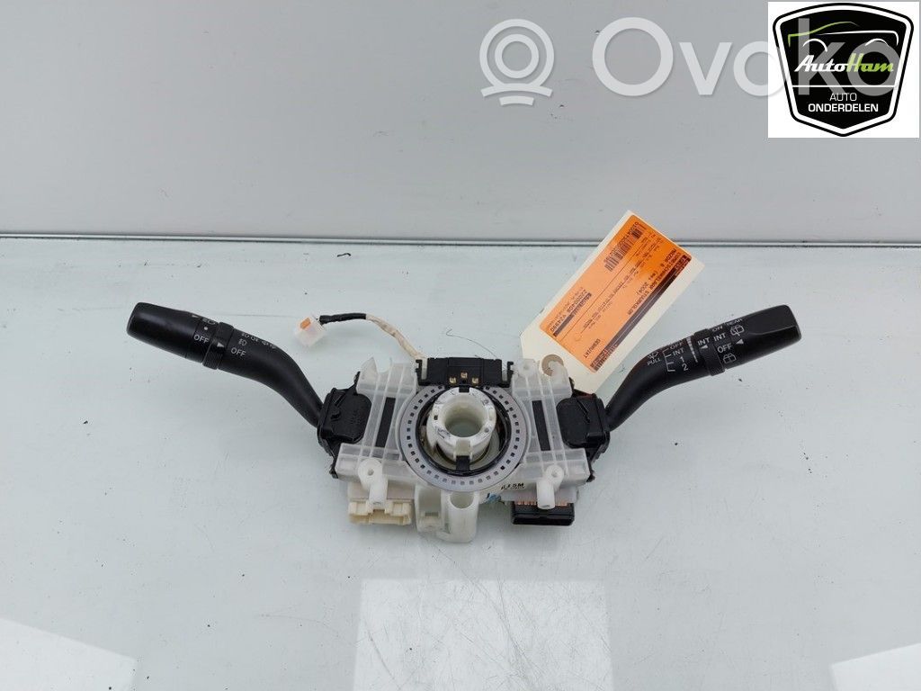 Mazda MX-6 Steering wheel buttons/switches 