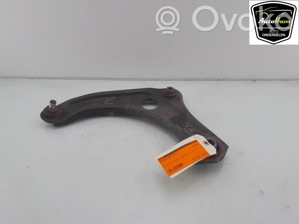 Nissan Micra C+C Wahacz przedni 