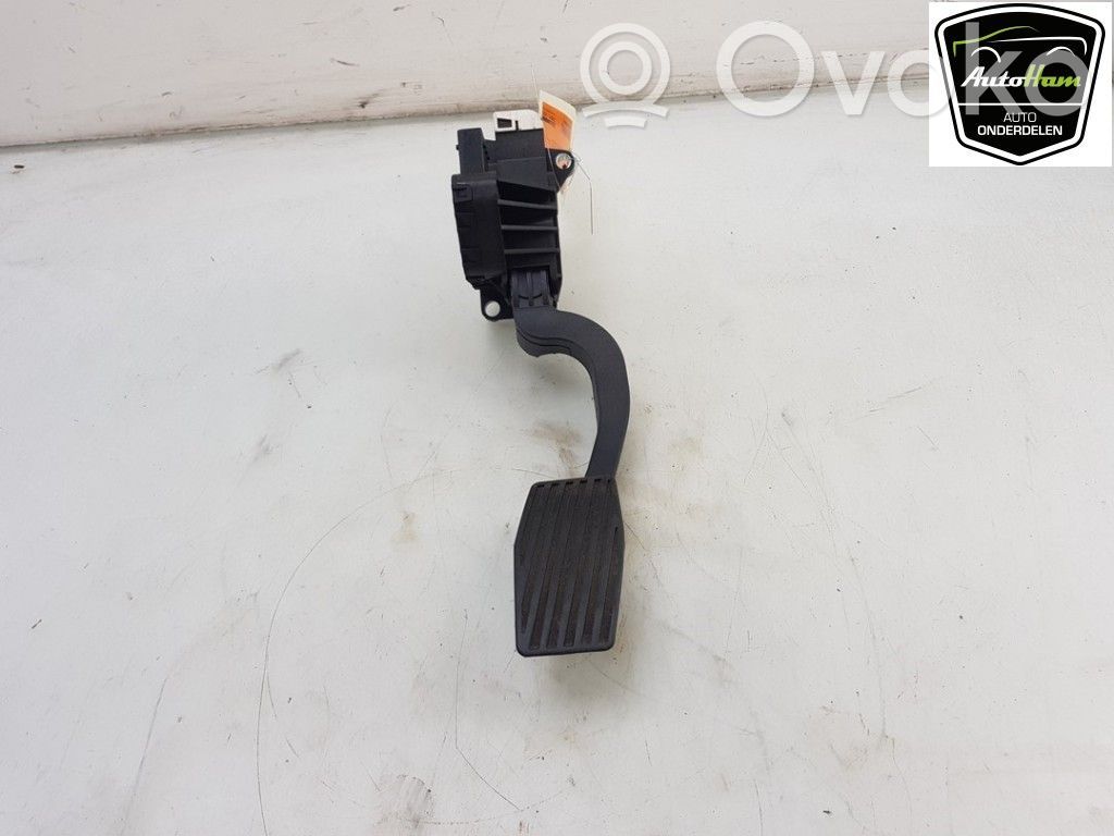 Opel Corsa E Accelerator throttle pedal 