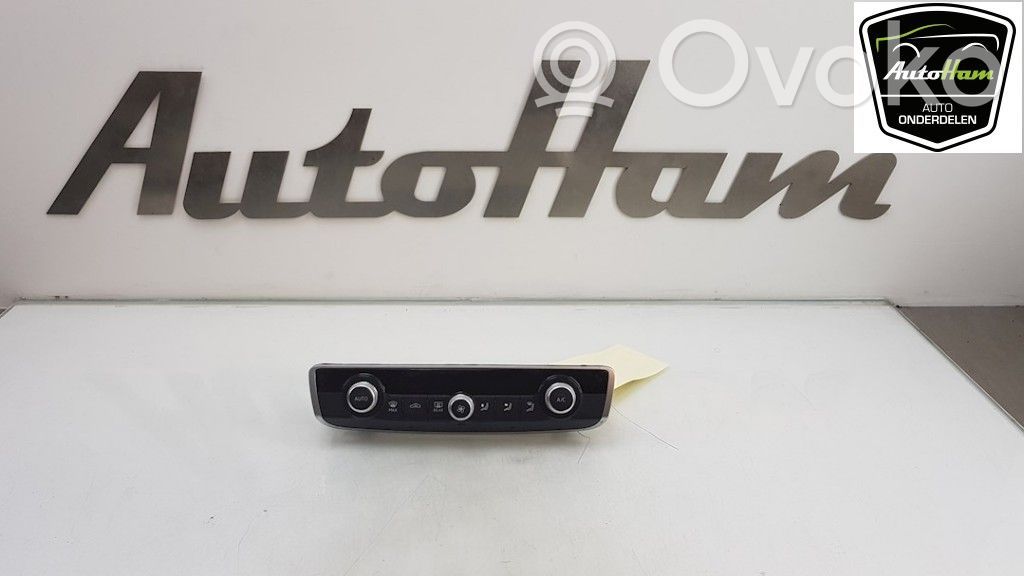 Audi A3 S3 8V Climate control unit 