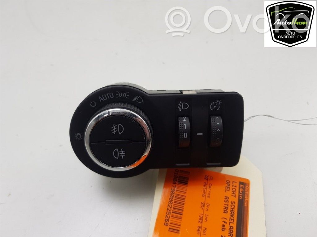 Opel Astra J Light switch 