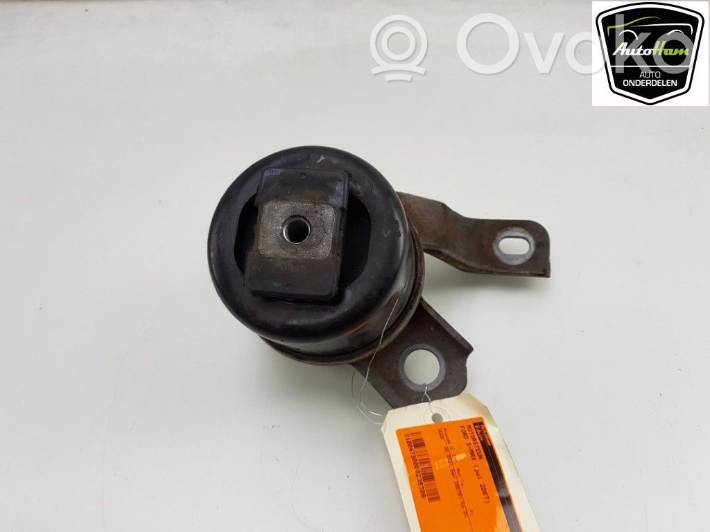 Moottorin kiinnikekorvake   6G926F012DD,30671245,30671245,6G926F012DD