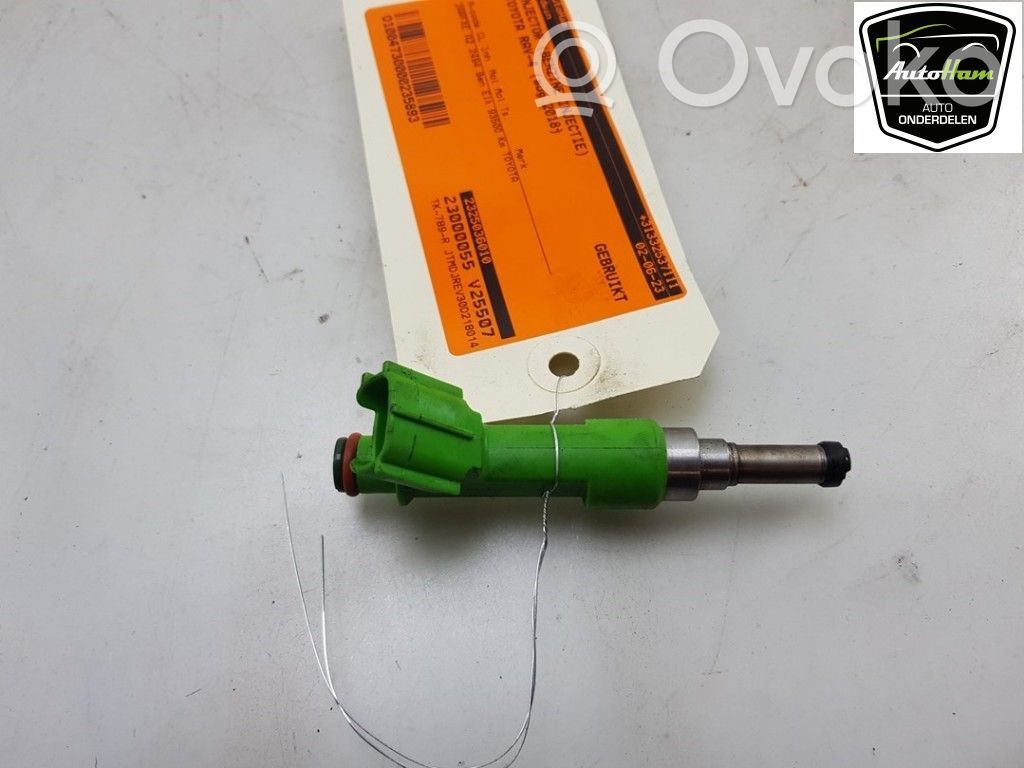 Toyota RAV 4 (XA40) Inyector de combustible 