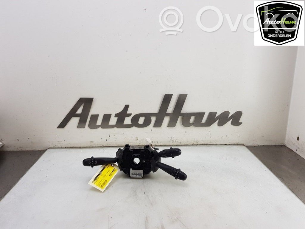 Alfa Romeo GT Butoane/comutatoare pe volan 