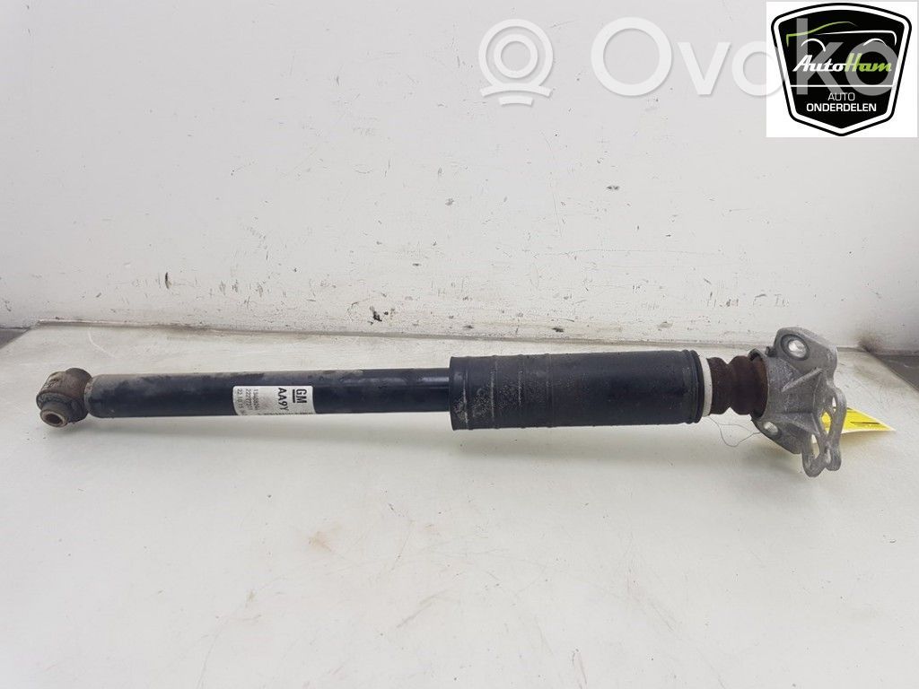 Opel Adam Takaiskunvaimennin 