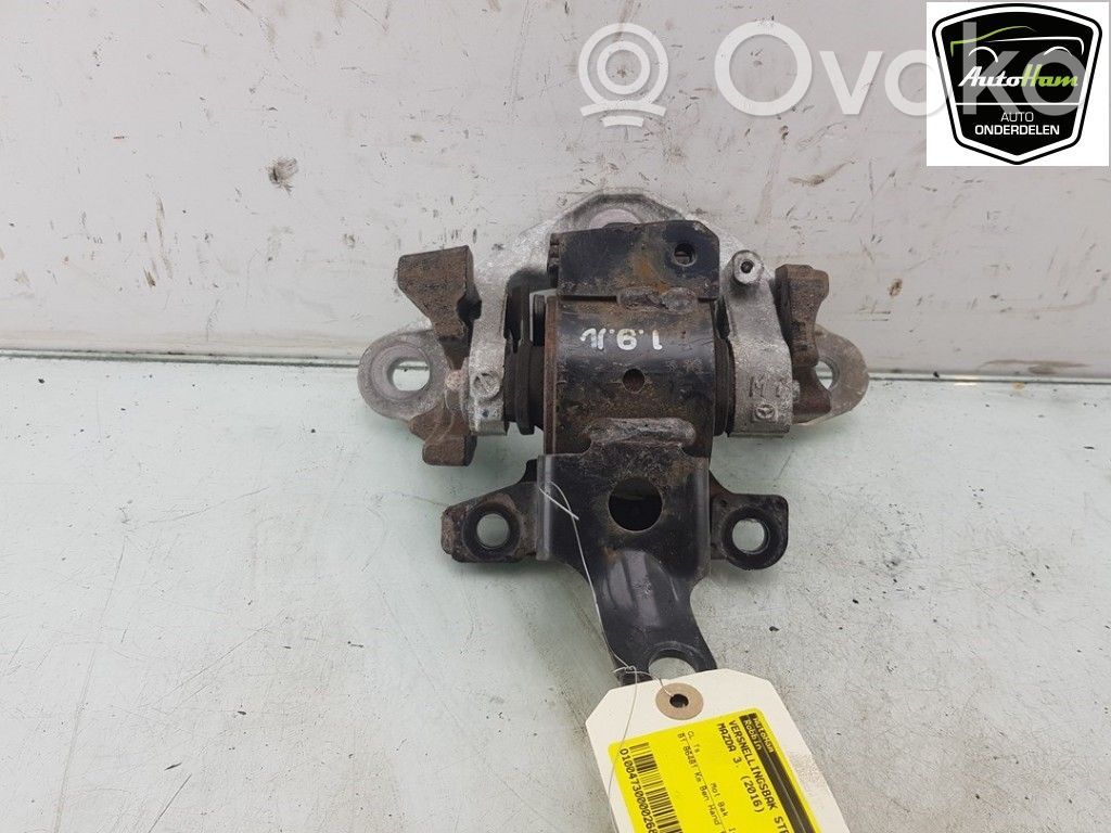 Mazda MX-3 Gearbox mounting bracket 