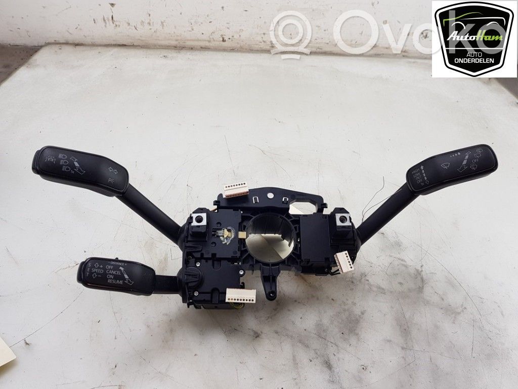 Skoda Octavia Mk3 (5E) Boutons / interrupteurs volant 