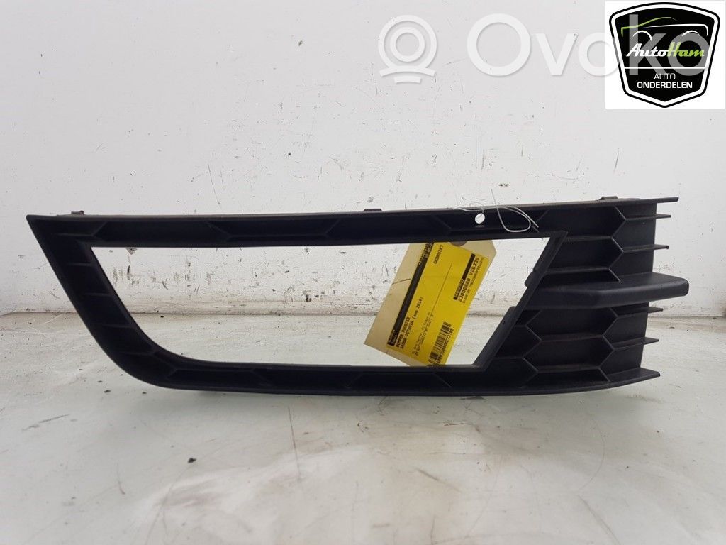 Skoda Octavia Mk3 (5E) Etupuskurin alempi jäähdytinsäleikkö 